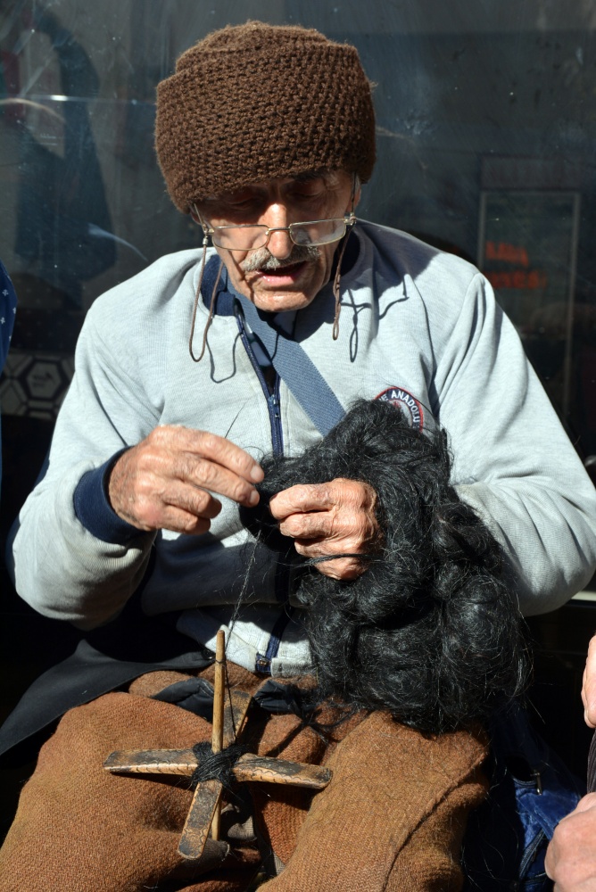 Spinning the goat hair Gümüşhane, Eastern Turkey
