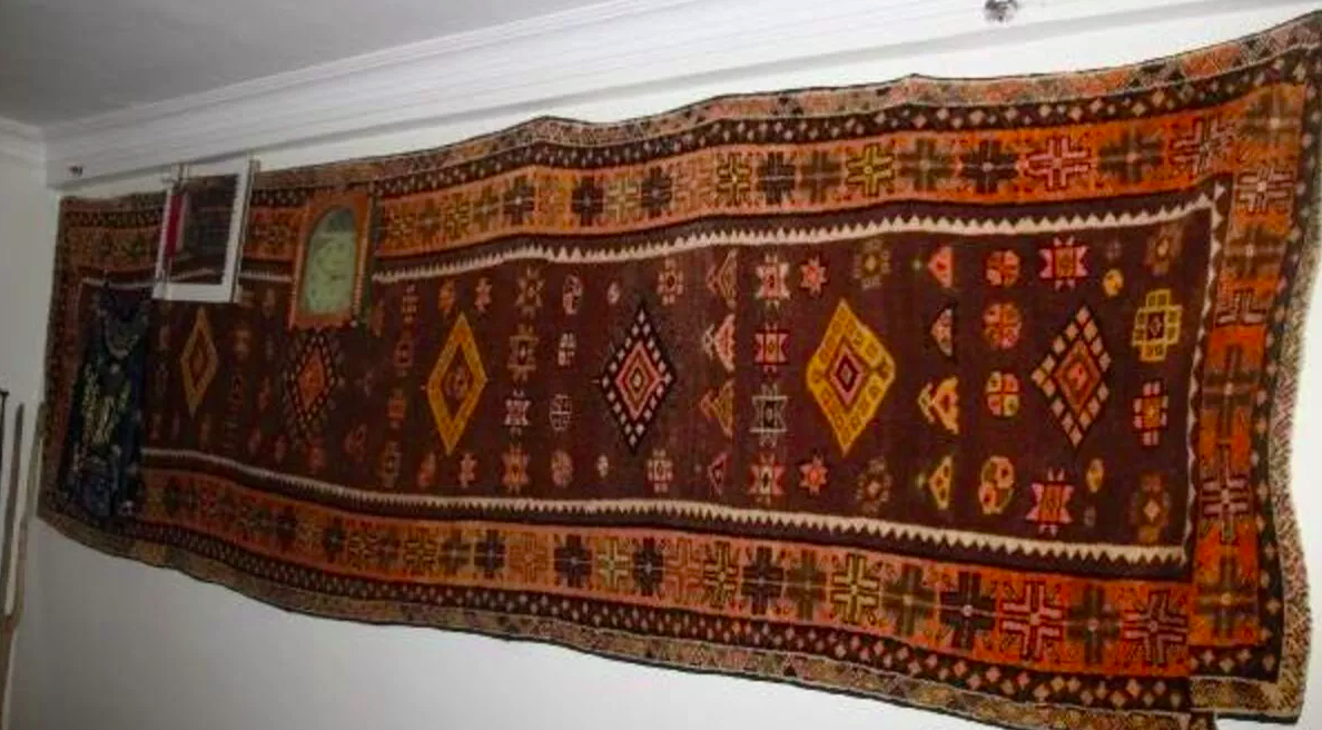 Vintage "Serhad" area carpet with natural wool clors and some dyed yarns. Eastern Turkey